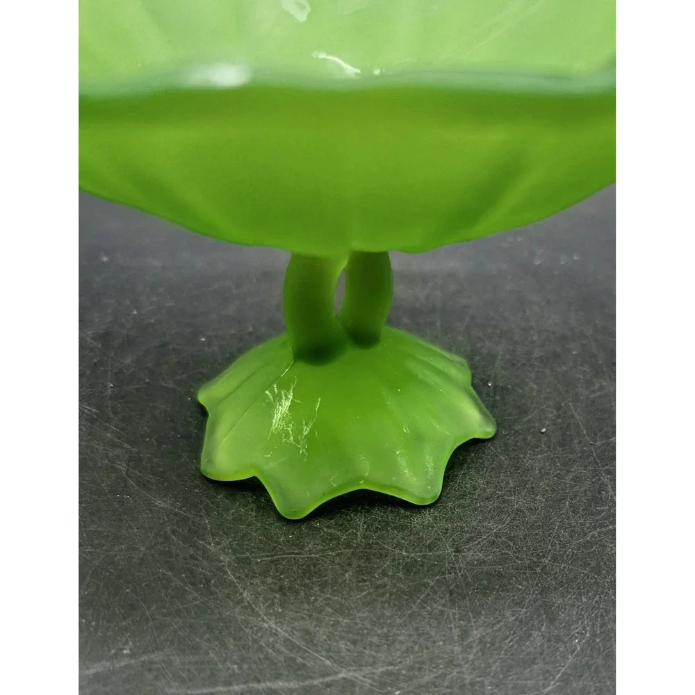 Westmoreland Frosted Green Satin Glass Scalloped Compote Pedestal Candy Dish 5